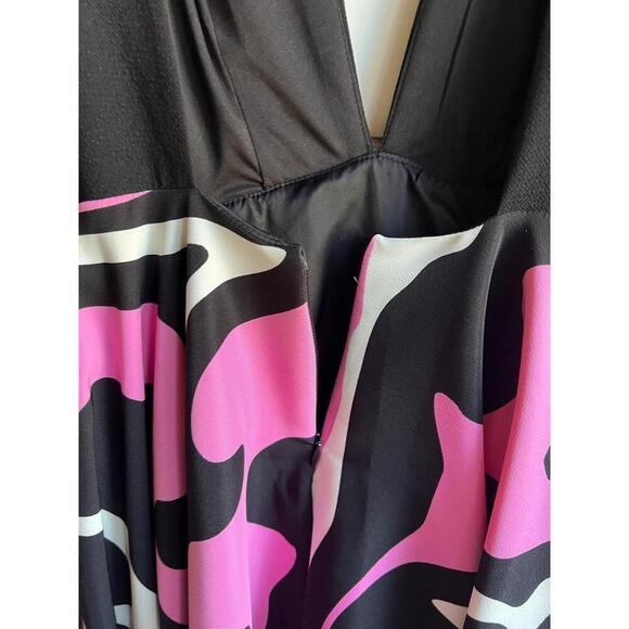 Rubber Ducky Inc. Black Pink Long Sleeve Plunge Neckline Dress Size Small USA - Picture 8 of 10